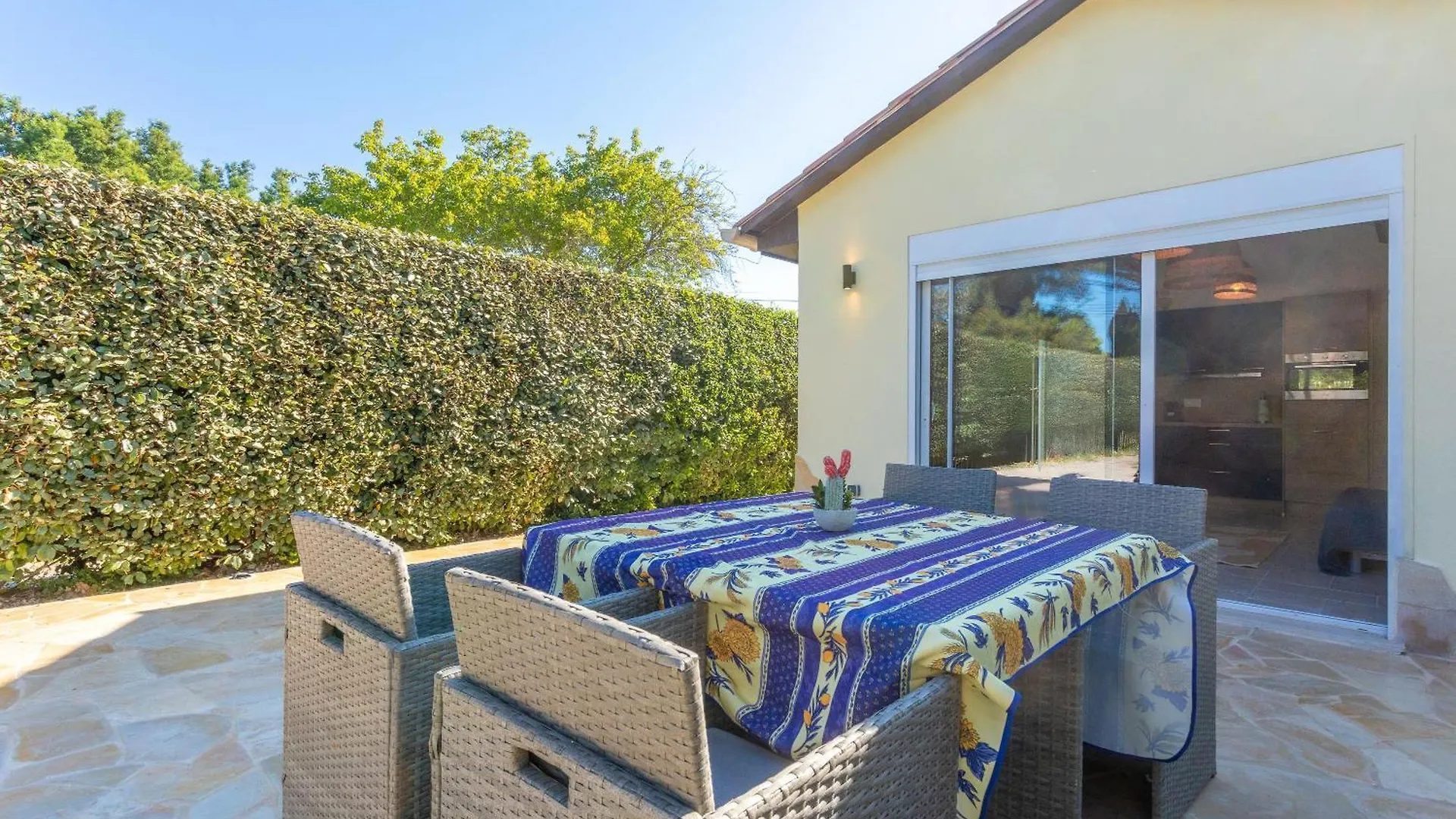 Studio Bormes Apartment